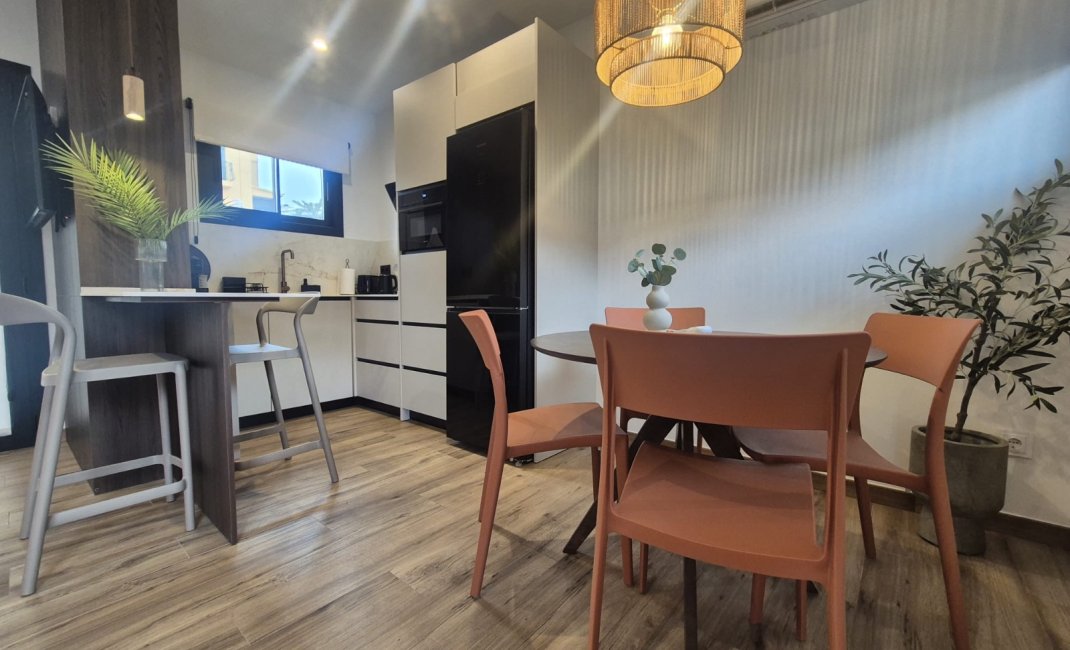 Short Term Rental - Study -
Albir