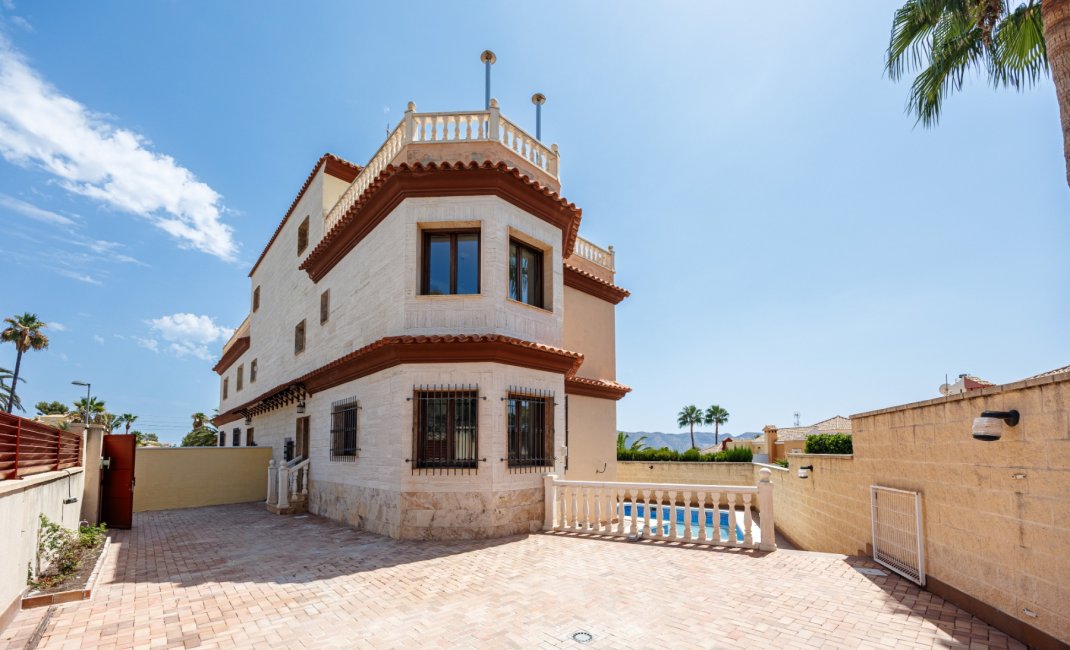 Resale - Townhouse -
Alfaz del Pi - Alfas del Pí
