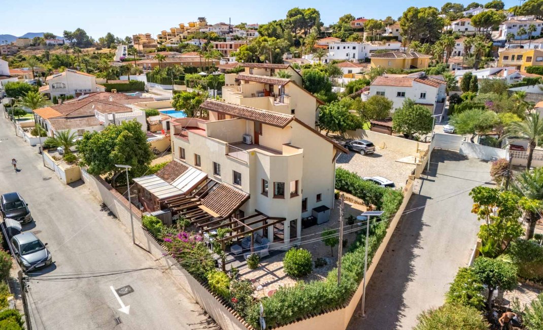 Resale - Villa -
Alfaz del Pi - Colonia Escandinavia