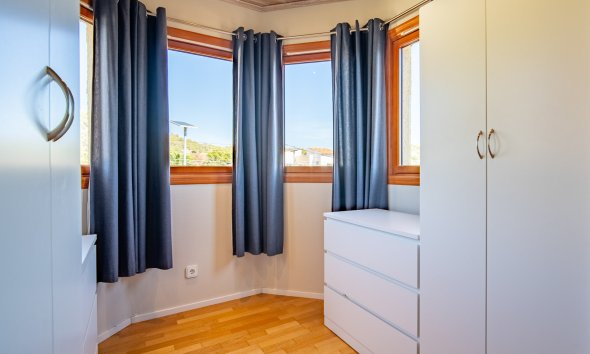 Resale - Villa -
Alfaz del Pi - Colonia Escandinavia