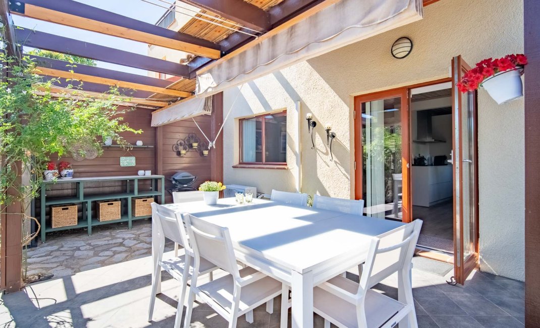 Resale - Villa -
Alfaz del Pi - Colonia Escandinavia