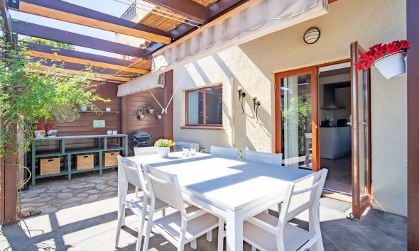 Resale - Villa -
Alfaz del Pi - Colonia Escandinavia
