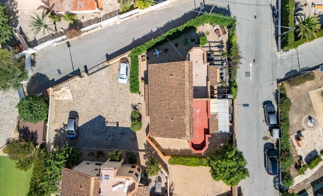 Resale - Villa -
Alfaz del Pi - Colonia Escandinavia