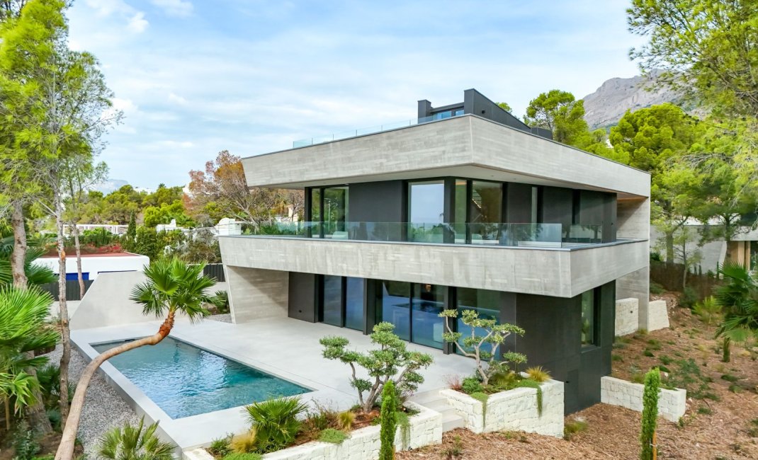 Resale - Villa -
Altea - Urbanización La Galera