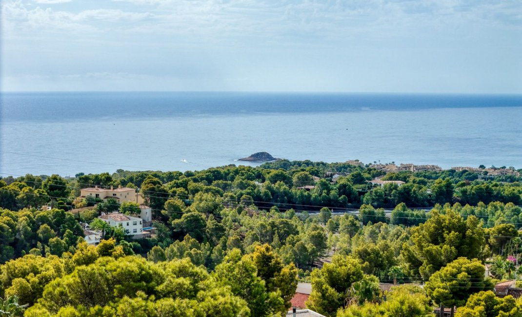 Resale - Villa -
Altea - Urbanización La Galera