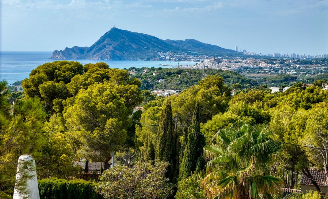 Resale - Villa -
Altea - Urbanización La Galera