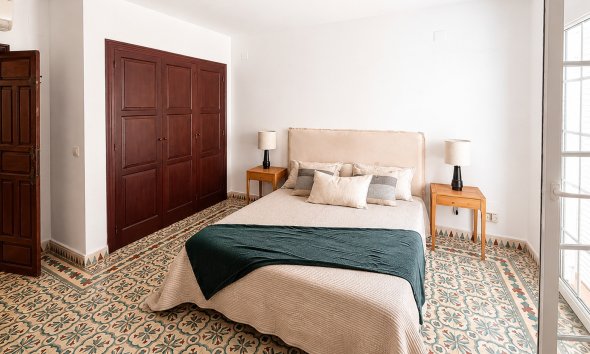 Resale - Villa -
Altea - Cap Negret