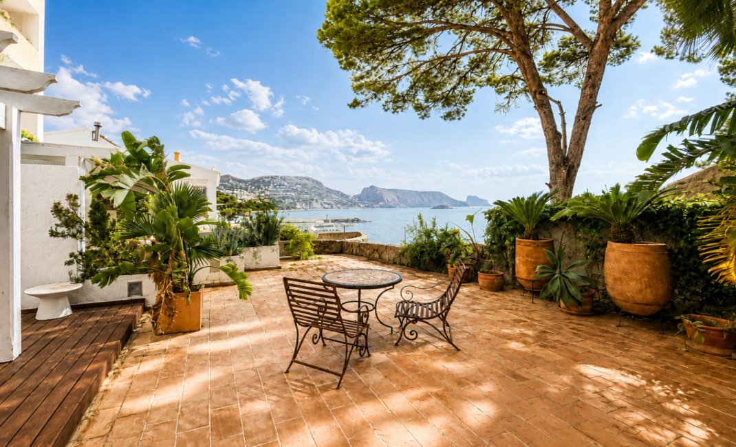 Resale - Villa -
Altea - Cap Negret
