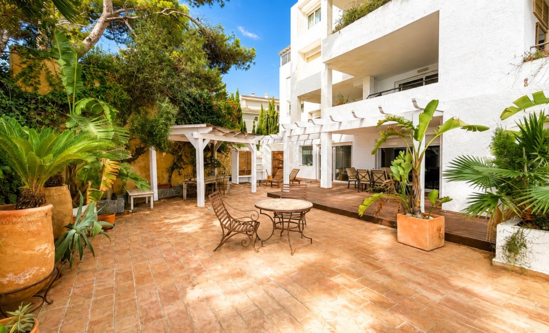 Resale - Villa -
Altea - Cap Negret