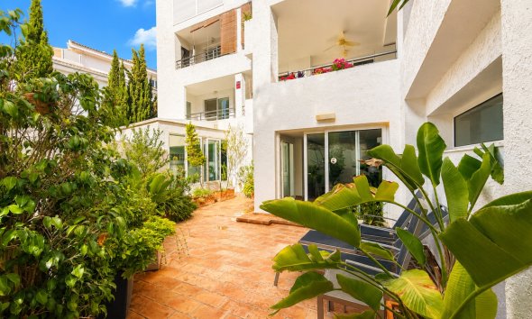Resale - Villa -
Altea - Cap Negret