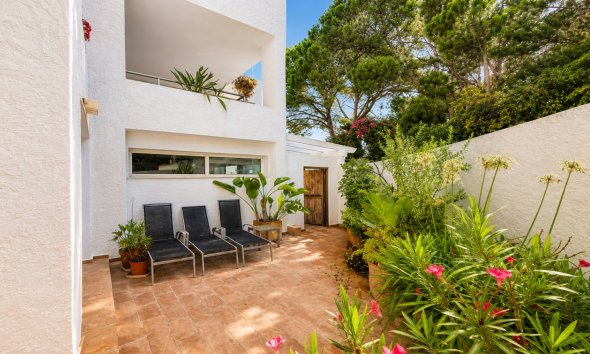 Resale - Villa -
Altea - Cap Negret