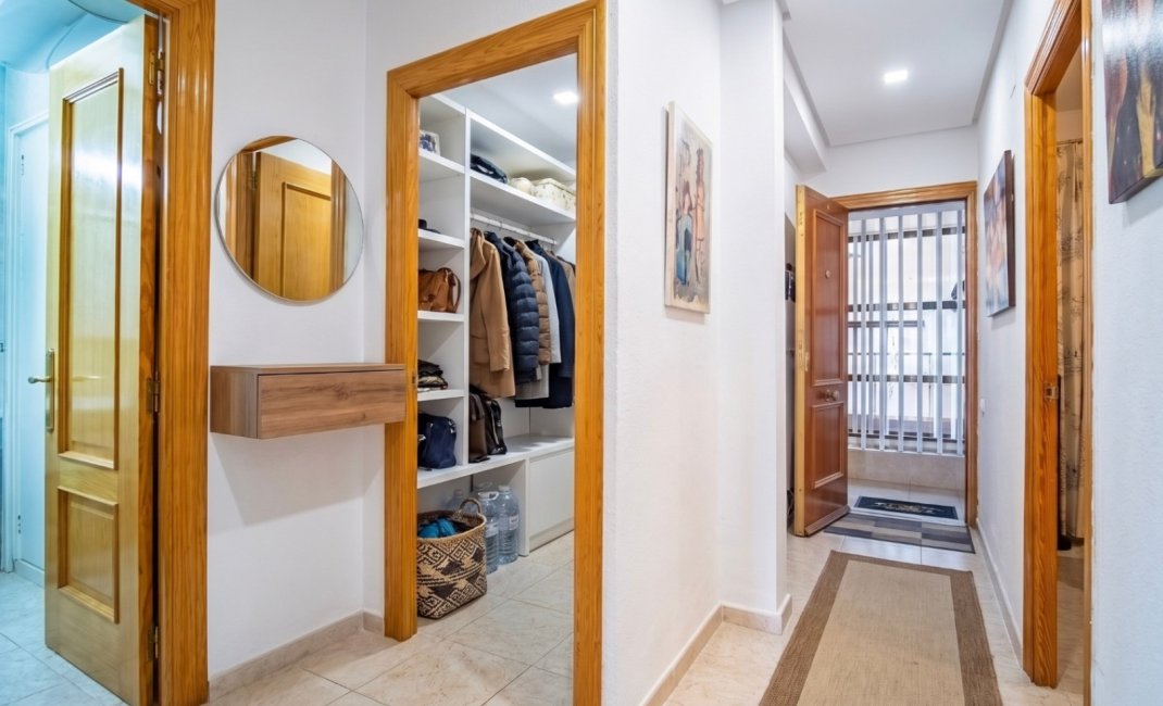 Resale - Apartment -
Benidorm - Playa de Poniente