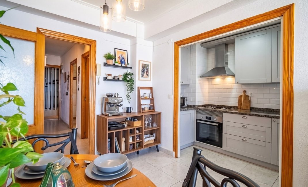 Resale - Apartment -
Benidorm - Playa de Poniente