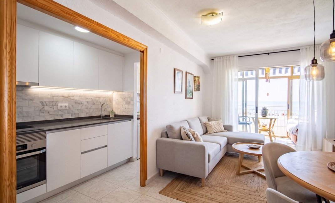 Resale - Apartment -
Benidorm - Playa de Poniente