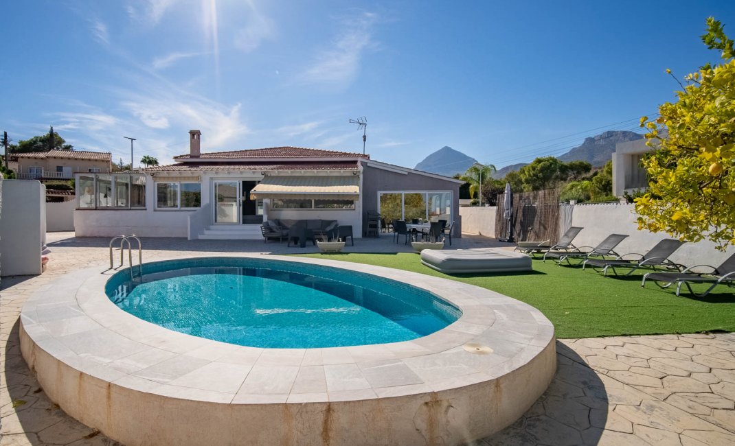 Resale - Villa -
Alfaz del Pi - Colonia Escandinavia