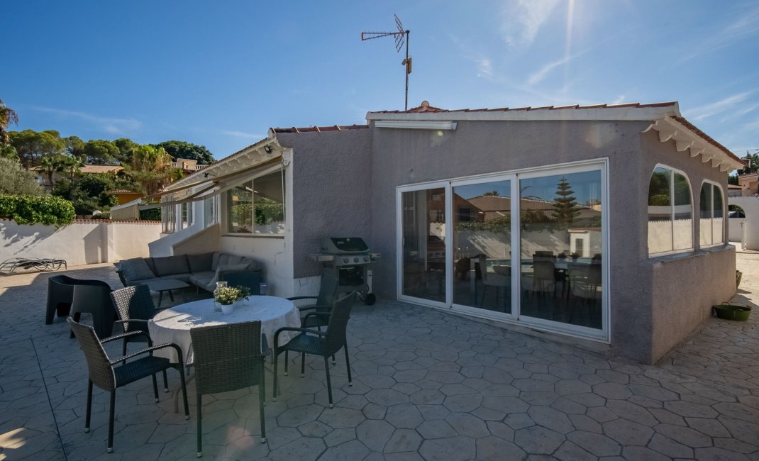 Resale - Villa -
Alfaz del Pi - Colonia Escandinavia