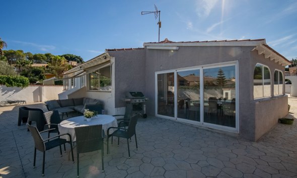 Resale - Villa -
Alfaz del Pi - Colonia Escandinavia