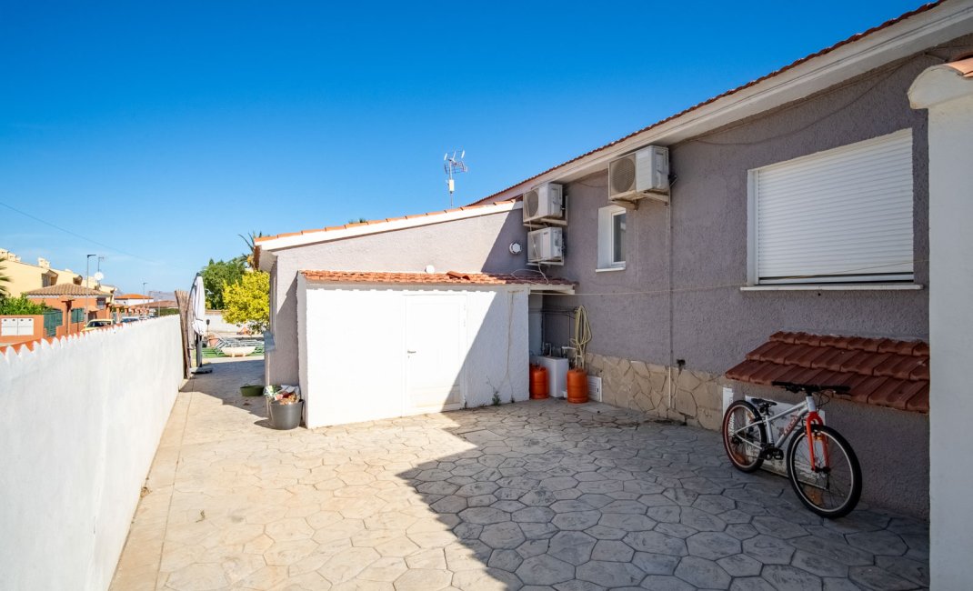 Resale - Villa -
Alfaz del Pi - Colonia Escandinavia