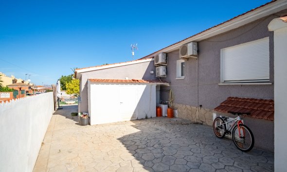 Resale - Villa -
Alfaz del Pi - Colonia Escandinavia