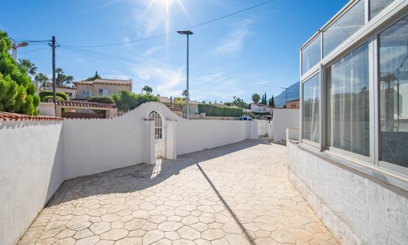 Resale - Villa -
Alfaz del Pi - Colonia Escandinavia