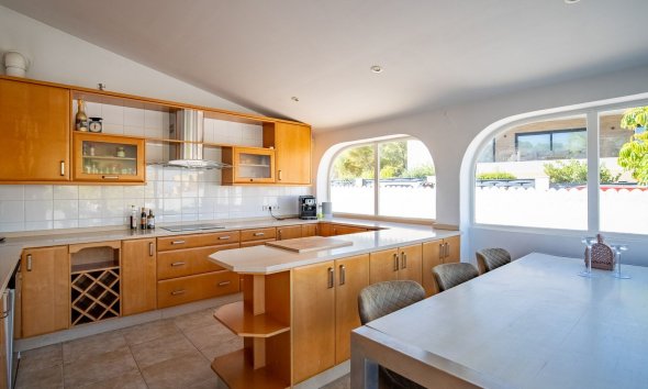 Resale - Villa -
Alfaz del Pi - Colonia Escandinavia