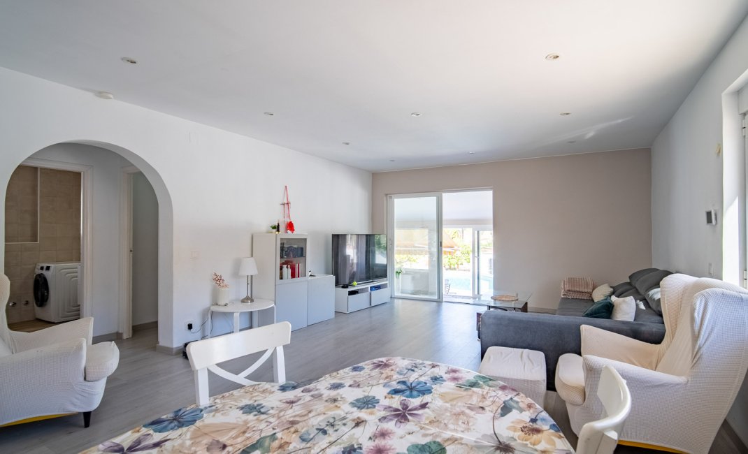Resale - Villa -
Alfaz del Pi - Colonia Escandinavia