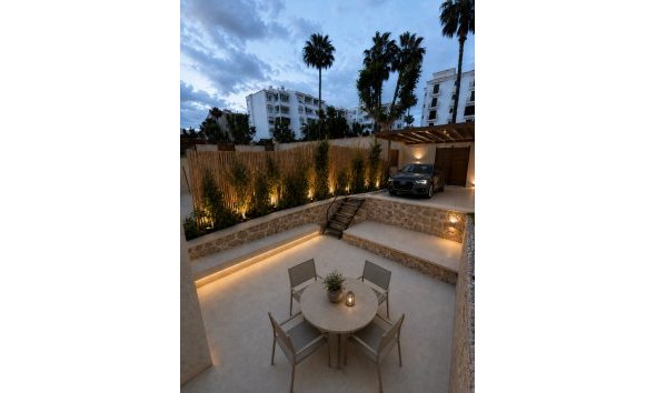  Alquiler larga estancia - Adosado -
Albir