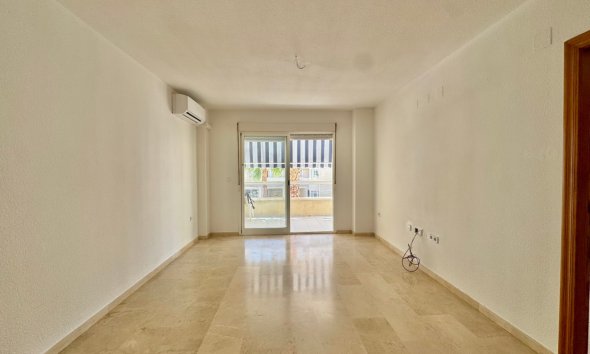 Videresalg - Apartment -
Albir