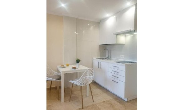 Turístico, disponible para cortas estancias - Apartamento / piso -
Albir