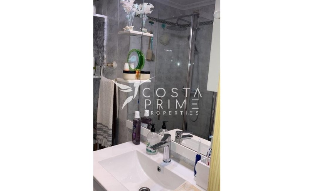 Reventa - Apartamento / Piso -
Benidorm - Poniente