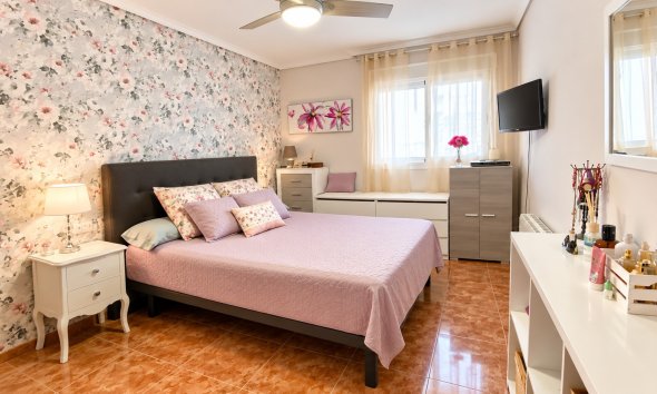 Reventa - Apartamento / Piso -
Benidorm - Poniente