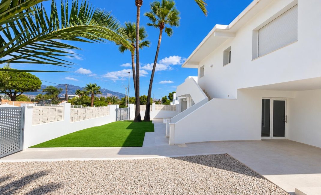 Resale -  Chalet / Villa -
Albir