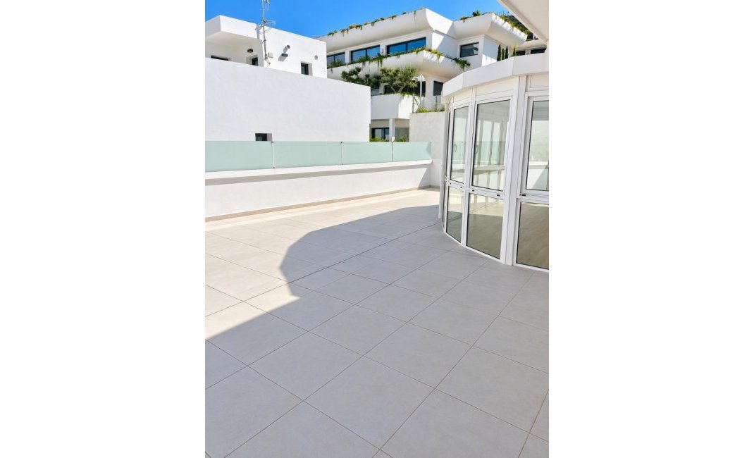 Resale -  Chalet / Villa -
Albir