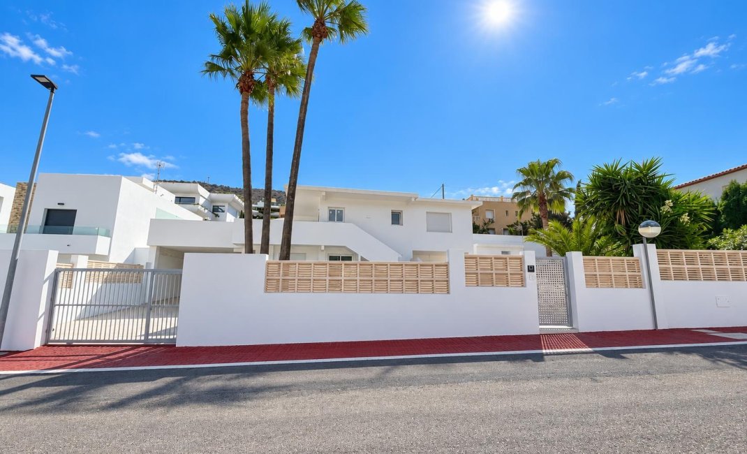 Resale -  Chalet / Villa -
Albir