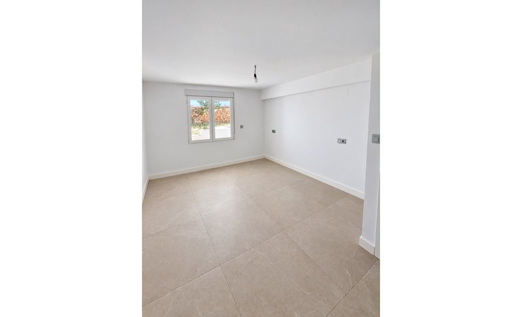Resale -  Chalet / Villa -
Albir