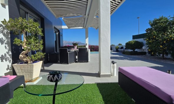 Resale -  Chalet / Villa -
Polop