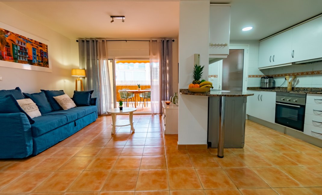 Location à court terme - Appartement -
Albir