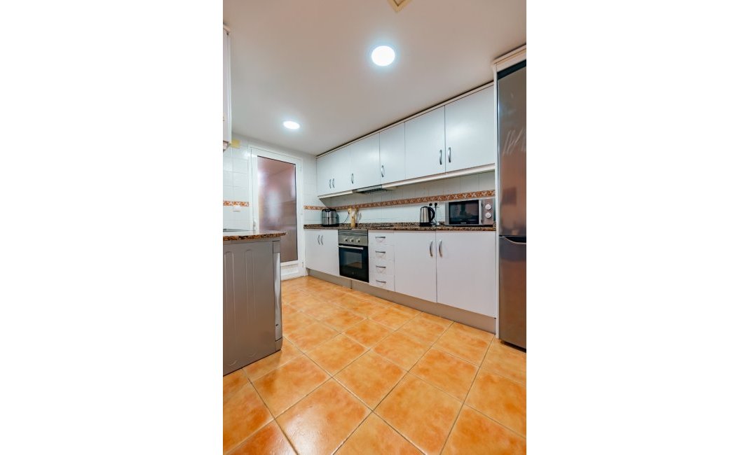 Verhuur Korte Termijn - Appartement / flat -
Albir