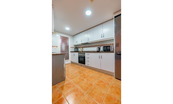 Location à court terme - Appartement -
Albir