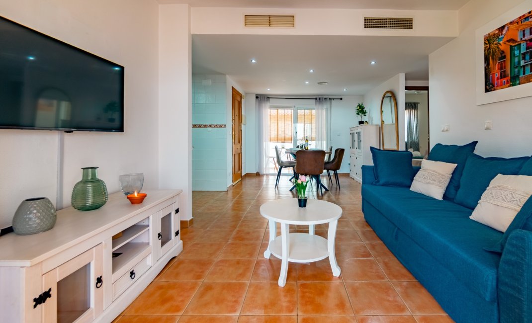 Location à court terme - Appartement -
Albir