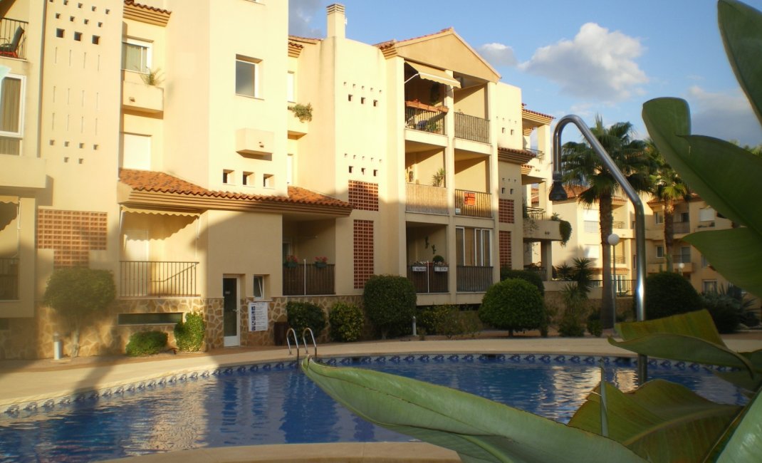 Verhuur Korte Termijn - Appartement / flat -
Albir