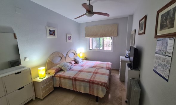 Alquiler corta estancia - Apartamento / Piso -
Albir