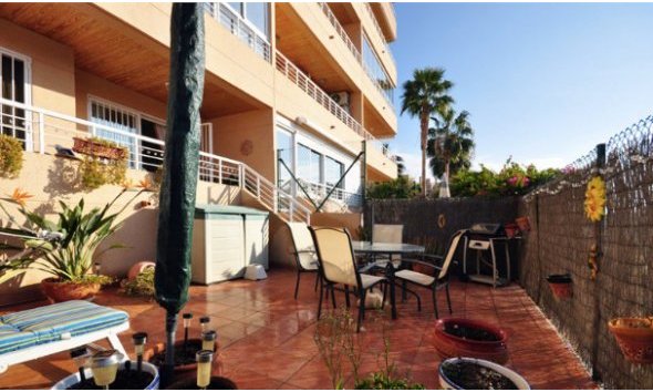 Verhuur Korte Termijn - Appartement / flat -
Albir