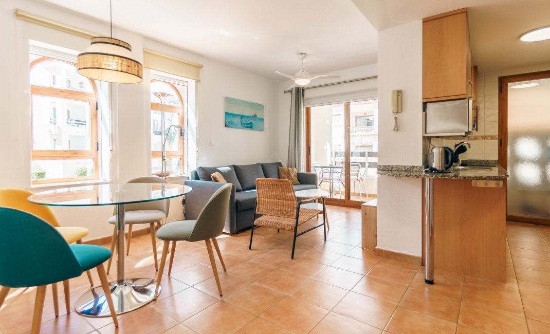 Revente - Appartement -
Albir