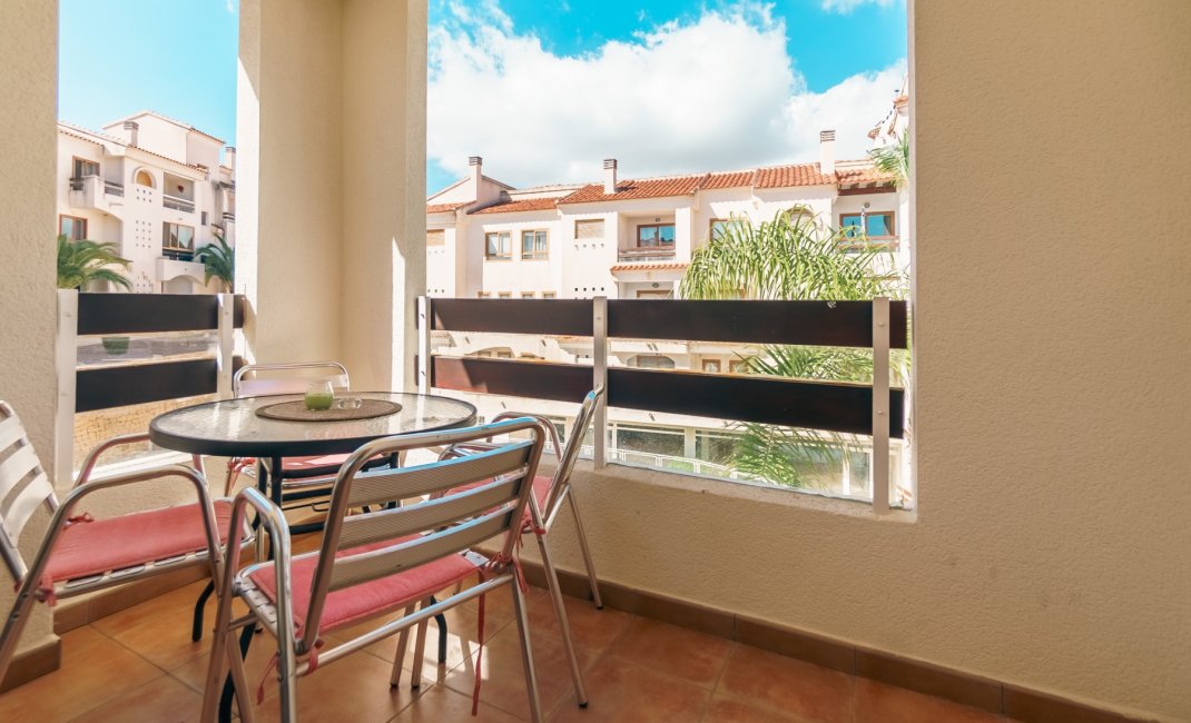 Resale - Apartment / flat -
Albir