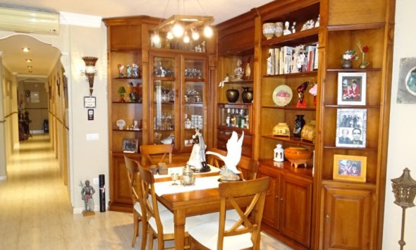 Revente - Appartement -
La Nucía - Pueblo