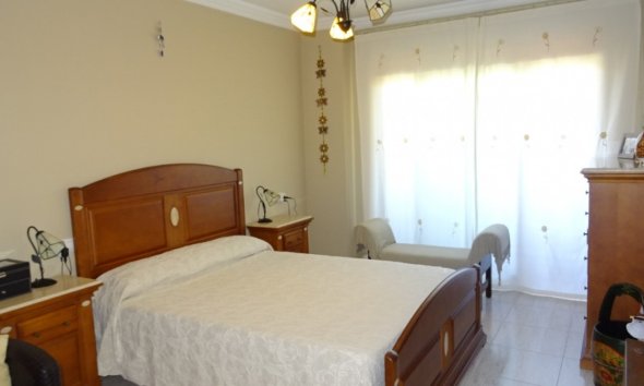 Revente - Appartement -
La Nucía - Pueblo