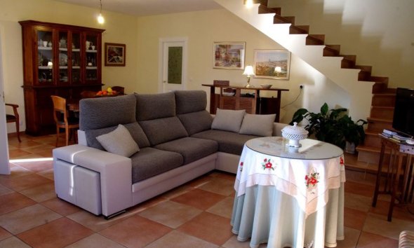 Resale - Villa -
Finestrat - URBANIZACIONES