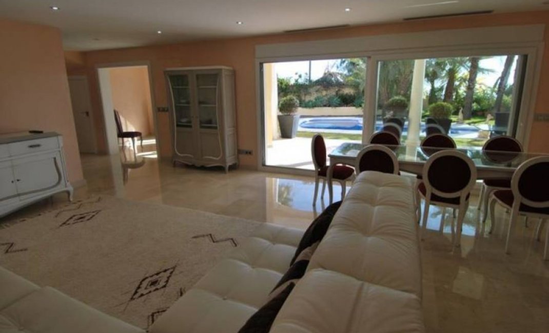 Resale - Villa -
Benissa - Alicante