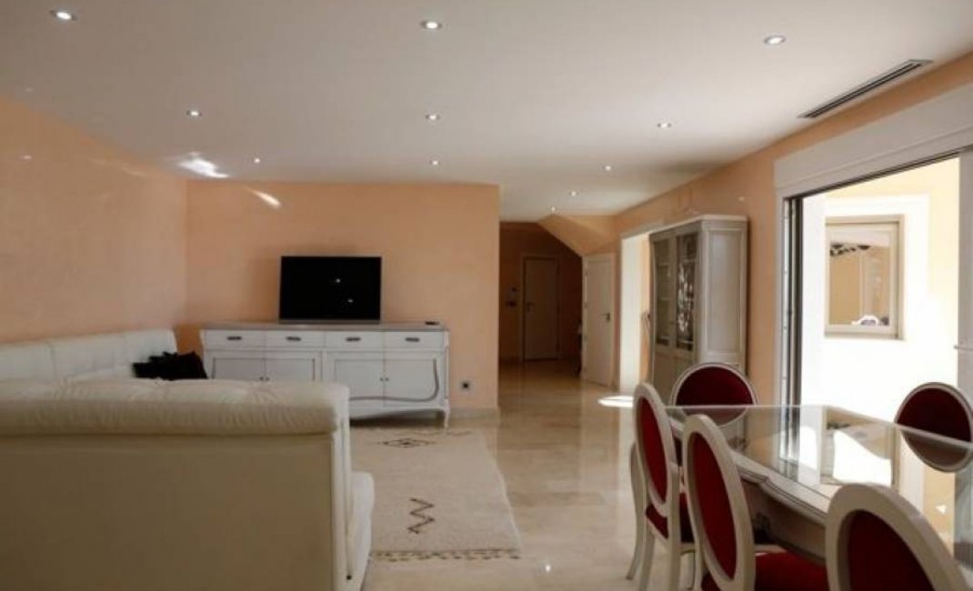 Resale - Villa -
Benissa - Alicante